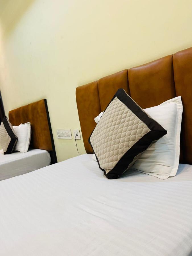 Jmc Hotel Lavish Akolia Exteriér fotografie
